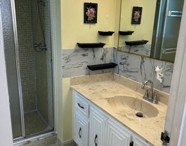 2801 Somerset Drive - Photo Thumbnail 24