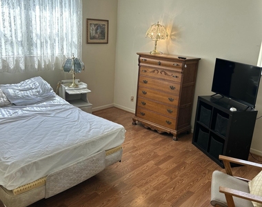 2801 Somerset Drive - Photo Thumbnail 21
