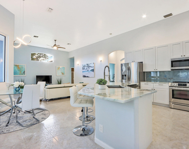 16146 N 72nd Dr Drive N - Photo Thumbnail 9