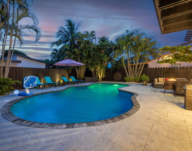 2541 Southridge Road - Photo Thumbnail 6