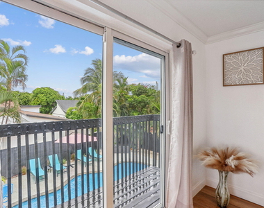 2541 Southridge Road - Photo Thumbnail 29