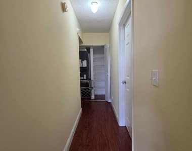 3928 Victoria Drive - Photo Thumbnail 9