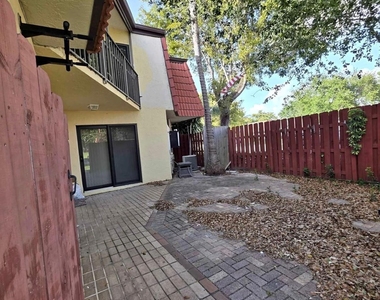 3928 Victoria Drive - Photo Thumbnail 2