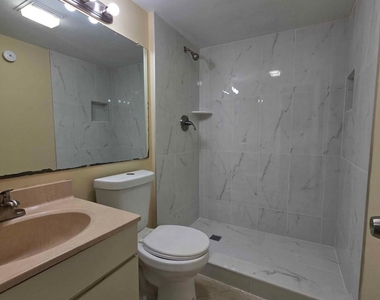 3928 Victoria Drive - Photo Thumbnail 6