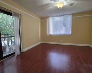 3928 Victoria Drive - Photo Thumbnail 13