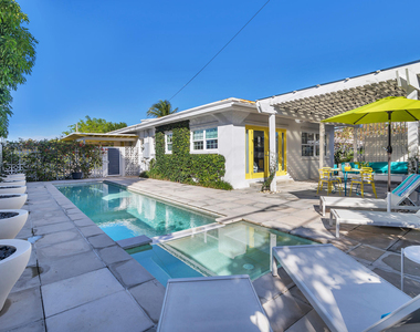 374 Maddock Street - Photo Thumbnail 12