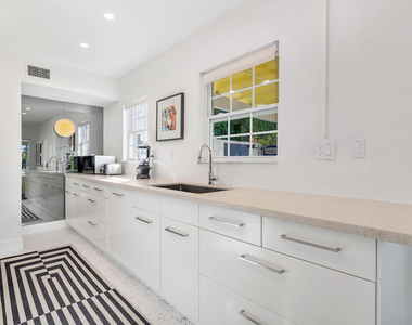 374 Maddock Street - Photo Thumbnail 24