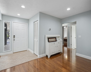 5300 Se Schooner Oaks Way - Photo Thumbnail 4