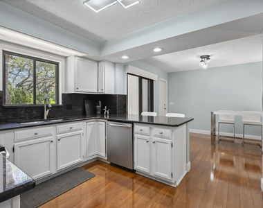 5300 Se Schooner Oaks Way - Photo Thumbnail 13