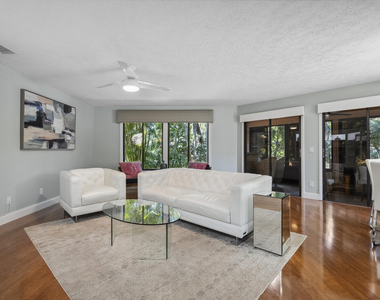 5300 Se Schooner Oaks Way - Photo Thumbnail 5