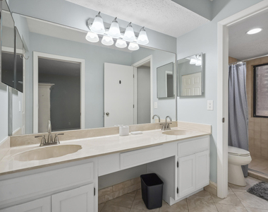 5300 Se Schooner Oaks Way - Photo Thumbnail 20