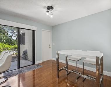 5300 Se Schooner Oaks Way - Photo Thumbnail 11