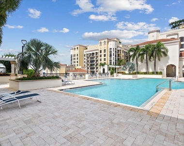 801 S Olive Avenue - Photo Thumbnail 15