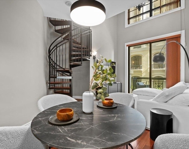 801 S Olive Avenue - Photo Thumbnail 4
