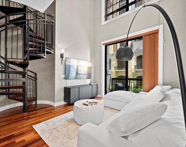 801 S Olive Avenue - Photo Thumbnail 8