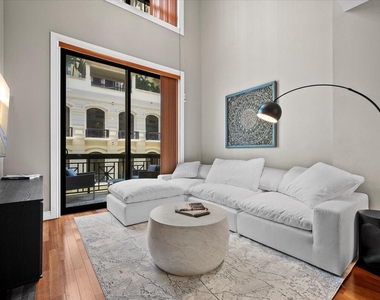 801 S Olive Avenue - Photo Thumbnail 5