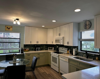 6142 Se Landing Way - Photo Thumbnail 36