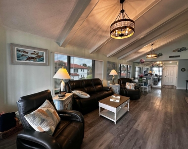 6142 Se Landing Way - Photo Thumbnail 22