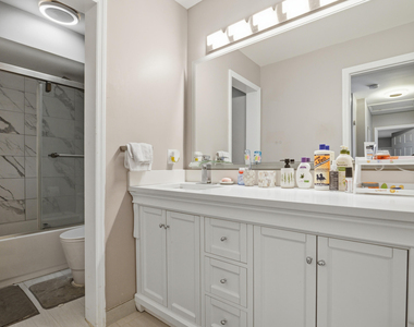 4260 Nw 114th Terrace - Photo Thumbnail 14