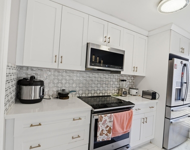 4260 Nw 114th Terrace - Photo Thumbnail 8