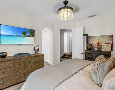 6407 Bella Circle - Photo Thumbnail 13