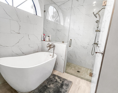 12989 Meadowbreeze Drive - Photo Thumbnail 5