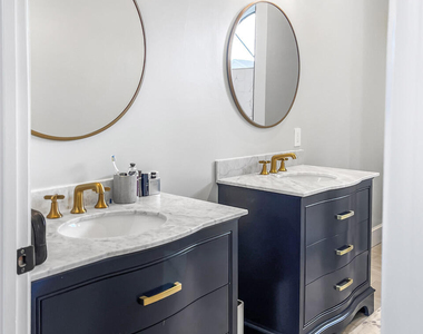 12989 Meadowbreeze Drive - Photo Thumbnail 4