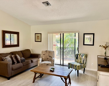 2153 Amesbury Circle - Photo Thumbnail 21