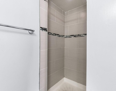 1837 Nw 94th Avenue - Photo Thumbnail 7