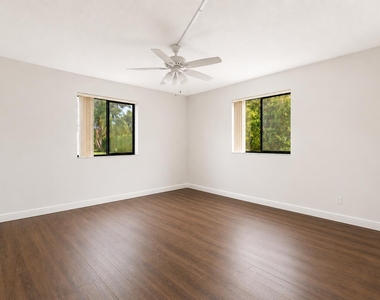 1837 Nw 94th Avenue - Photo Thumbnail 11