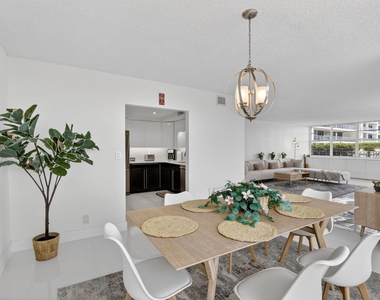 1170 N Federal Highway - Photo Thumbnail 11