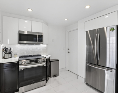 1170 N Federal Highway - Photo Thumbnail 18