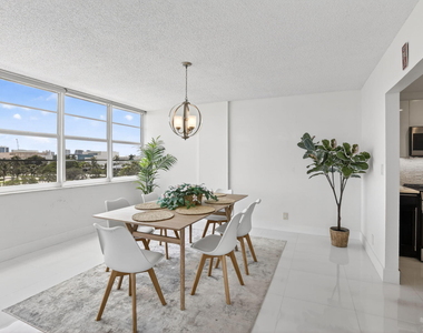 1170 N Federal Highway - Photo Thumbnail 4