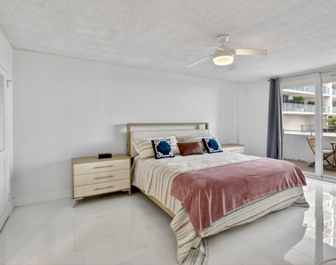 1170 N Federal Highway - Photo Thumbnail 25