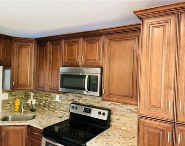 2900 Nw 42nd Avenue - Photo Thumbnail 4