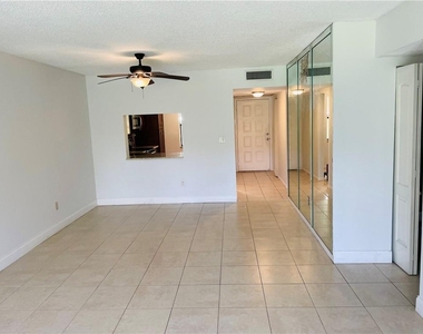 2900 Nw 42nd Avenue - Photo Thumbnail 8