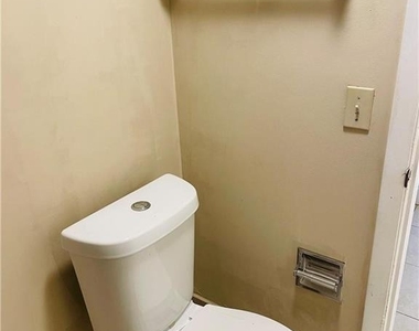 2900 Nw 42nd Avenue - Photo Thumbnail 22