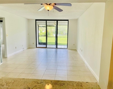 2900 Nw 42nd Avenue - Photo Thumbnail 11