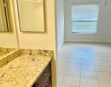 2900 Nw 42nd Avenue - Photo Thumbnail 23