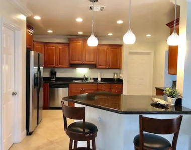 3211 Seaward Drive - Photo Thumbnail 2