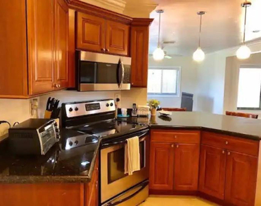 3211 Seaward Drive - Photo Thumbnail 3
