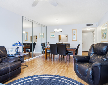 1502 S Lakeside Drive - Photo Thumbnail 3