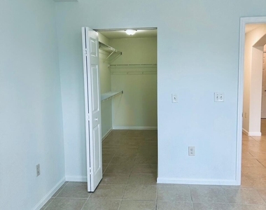 533 Ne 3rd Avenue - Photo Thumbnail 19