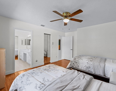 15495 Rolling Meadows Circle - Photo Thumbnail 30
