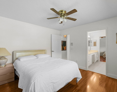 15495 Rolling Meadows Circle - Photo Thumbnail 33