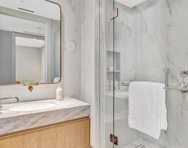 525 N Fort Lauderdale Beach Boulevard - Photo Thumbnail 20