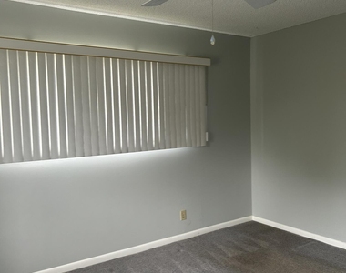 3001 Se Aster Lane - Photo Thumbnail 10