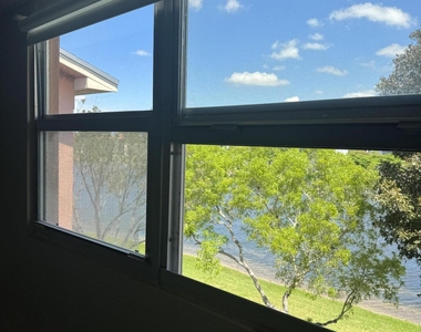 701 Sw 141st Avenue - Photo Thumbnail 5