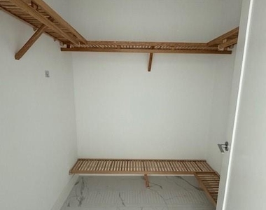 100 E Las Olas Boulevard - Photo Thumbnail 9