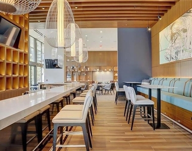 100 E Las Olas Boulevard - Photo Thumbnail 20